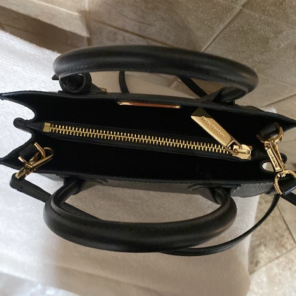 Michael Kors Black Bag w/Structured Shape & Gold Hardware ***Brand New! No tags. - Picture 4 of 4